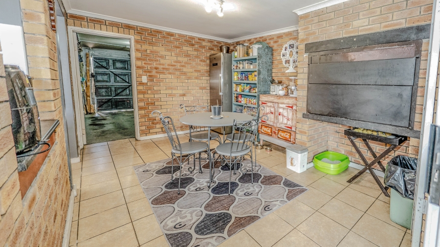3 Bedroom Property for Sale in Zonnendal Western Cape